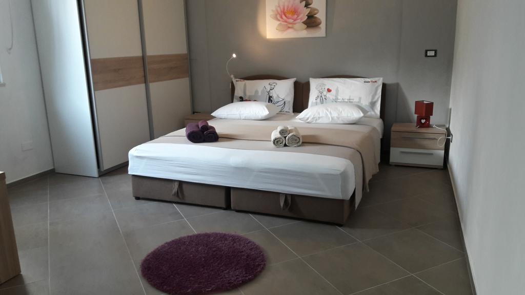 Apartments Rotiroti Zadar Luaran gambar